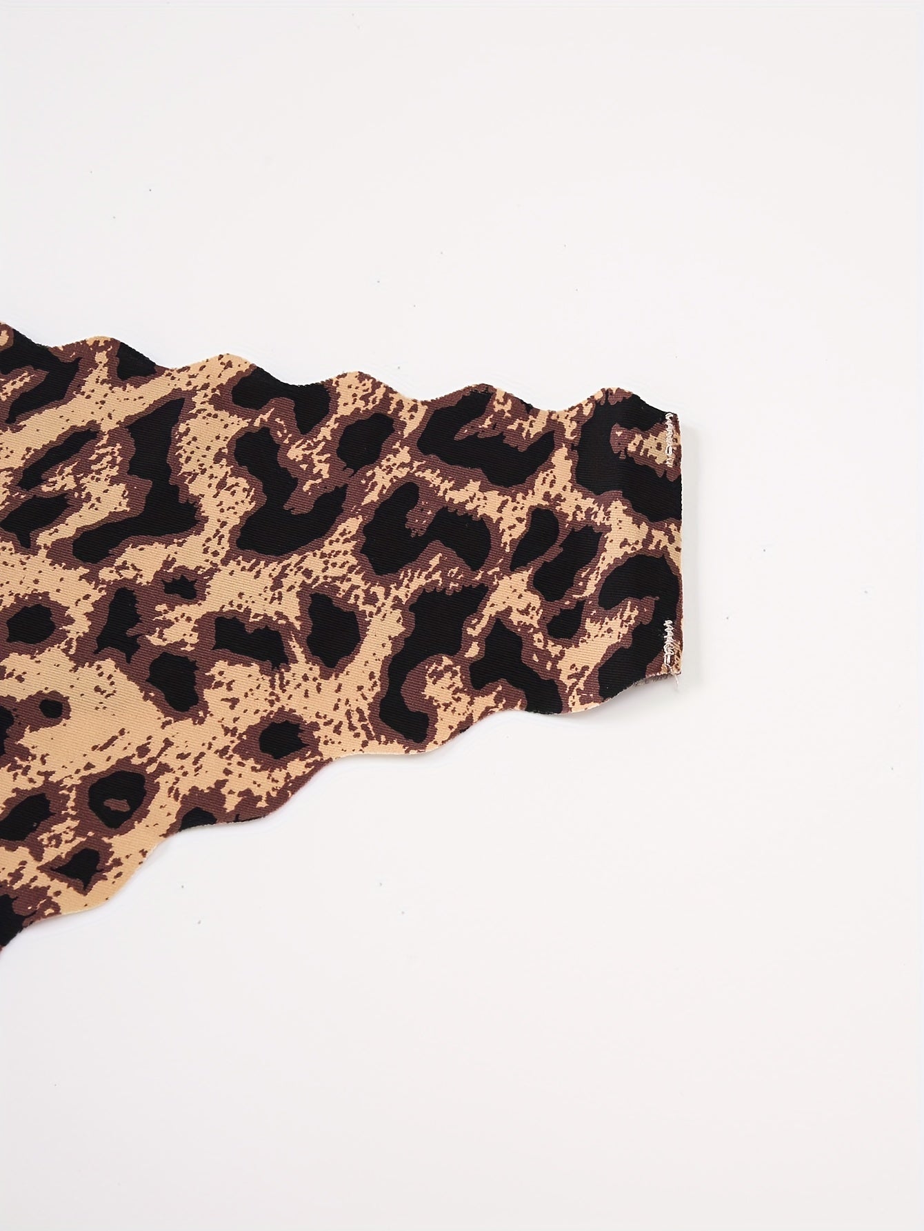 6pcs Scallop Trim Leopard Thongs, Seamless & Stretchy Comfort